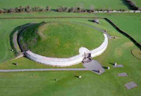 Aerial view of Newgrange. Courtesy of the Office of Public Works ( OPW). 